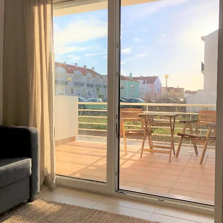 Sea Avenue House - Center Baleal - Surfboard Included