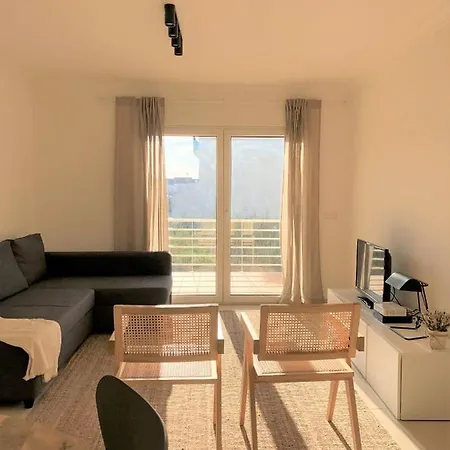 Sea Avenue House - Center Baleal - Surfboard Included *