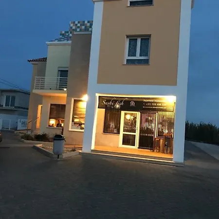 Апартаменты Sea Avenue House - Center Baleal - Surfboard Included Феррел