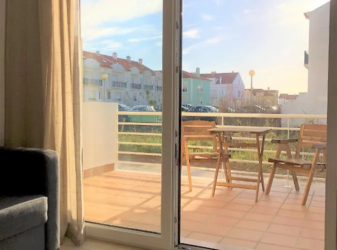 Sea Avenue House - Center Baleal